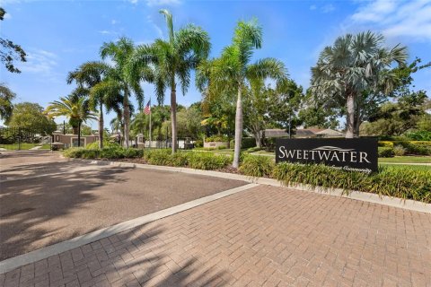 Casa en alquiler en Tampa, Florida, 4 dormitorios, 260.22 m2 № 1906748 - foto 5