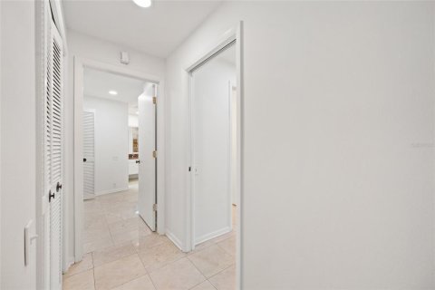 Casa en alquiler en Tampa, Florida, 4 dormitorios, 260.22 m2 № 1906748 - foto 14