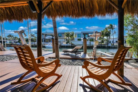 Casa en venta en North Miami, Florida, 3 dormitorios, 213.21 m2 № 1975744 - foto 12