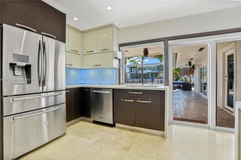 Casa en venta en North Miami, Florida, 3 dormitorios, 213.21 m2 № 1975744 - foto 8