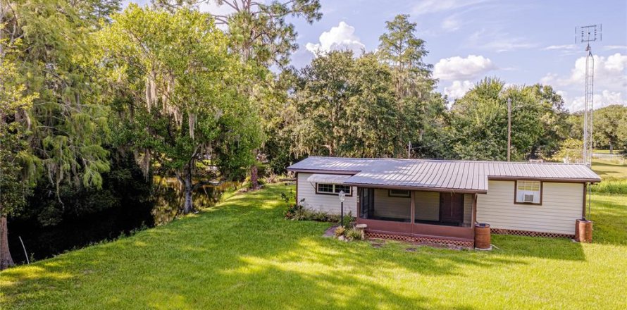 House in Kenansville, Florida 2 bedrooms, 81.75 sq.m. № 1837491