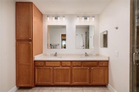 Condo in Saint Petersburg, Florida, 3 bedrooms  № 1911904 - photo 23