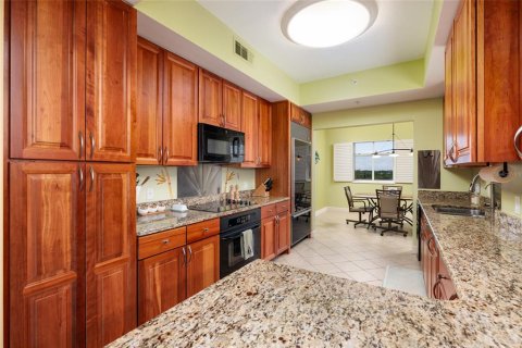 Condo in Saint Petersburg, Florida, 3 bedrooms  № 1911904 - photo 18