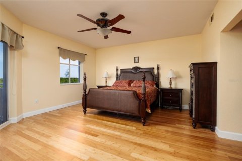 Condo in Saint Petersburg, Florida, 3 bedrooms  № 1911904 - photo 20