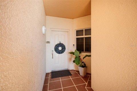 Condo in Saint Petersburg, Florida, 3 bedrooms  № 1911904 - photo 5