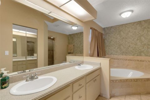 Villa ou maison à vendre à Bradenton, Floride: 3 chambres, 161.84 m2 № 1916336 - photo 19