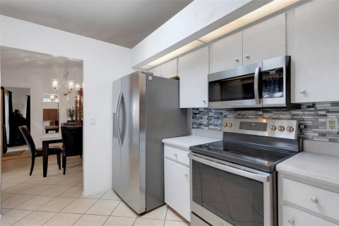 Villa ou maison à vendre à Bradenton, Floride: 3 chambres, 161.84 m2 № 1916336 - photo 11