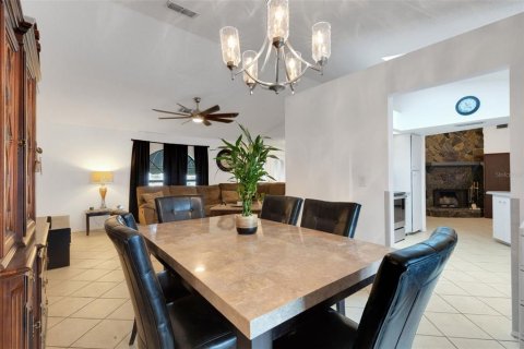 Villa ou maison à vendre à Bradenton, Floride: 3 chambres, 161.84 m2 № 1916336 - photo 14