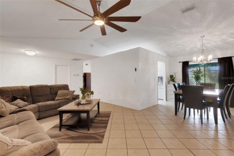 Villa ou maison à vendre à Bradenton, Floride: 3 chambres, 161.84 m2 № 1916336 - photo 6