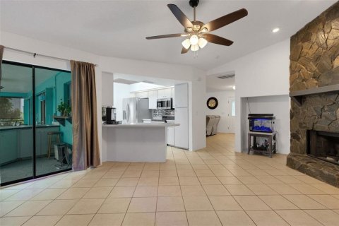 Villa ou maison à vendre à Bradenton, Floride: 3 chambres, 161.84 m2 № 1916336 - photo 15