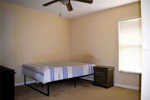 Villa ou maison à vendre à Deltona, Floride: 4 chambres, 216.09 m2 № 2425831 - photo 15