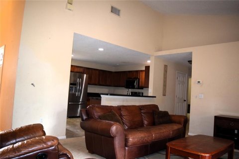 Villa ou maison à vendre à Deltona, Floride: 4 chambres, 216.09 m2 № 2425831 - photo 7
