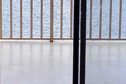 Townhouse in Fort Lauderdale, Florida 2 bedrooms, 95.88 sq.m. № 2432941 - photo 7