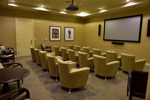 Copropriété à louer à Fort Lauderdale, Floride: 2 chambres, 100.33 m2 № 1988012 - photo 13