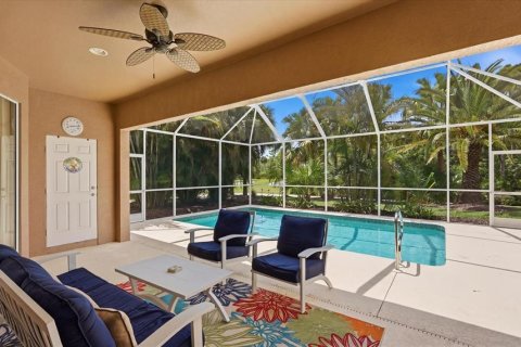 Villa ou maison à vendre à North Port, Floride: 3 chambres, 182.18 m2 № 2405660 - photo 10