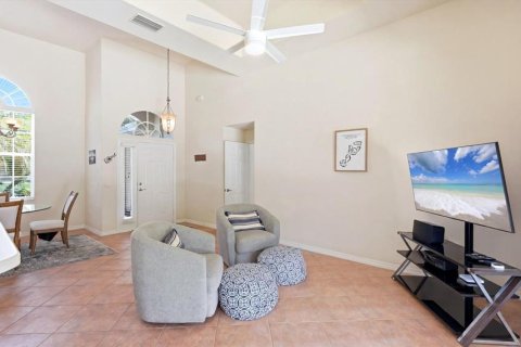 Villa ou maison à vendre à North Port, Floride: 3 chambres, 182.18 m2 № 2405660 - photo 9