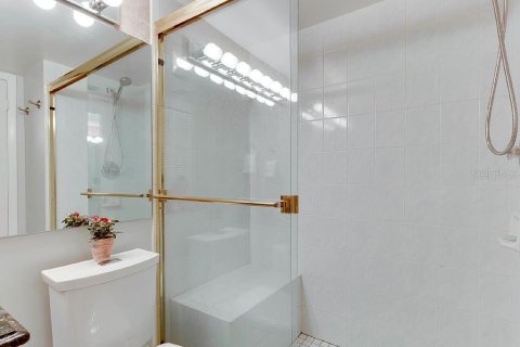 Condo in Saint Petersburg, Florida, 1 bedroom  № 2239095 - photo 8