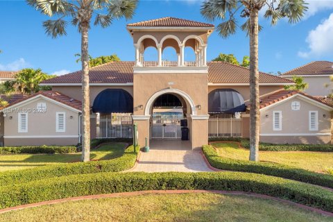Touwnhouse à louer à Homestead, Floride: 3 chambres, 155.98 m2 № 2063075 - photo 25