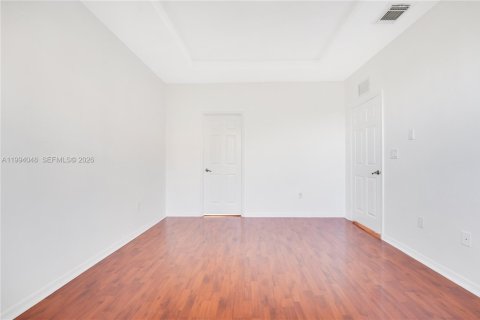 Touwnhouse à louer à Homestead, Floride: 3 chambres, 155.98 m2 № 2063075 - photo 16