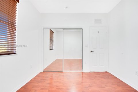 Touwnhouse à louer à Homestead, Floride: 3 chambres, 155.98 m2 № 2063075 - photo 14