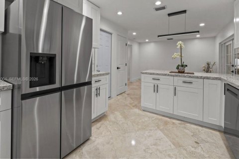 House in Fort Lauderdale, Florida 4 bedrooms, 155.33 sq.m. № 2048694 - photo 15