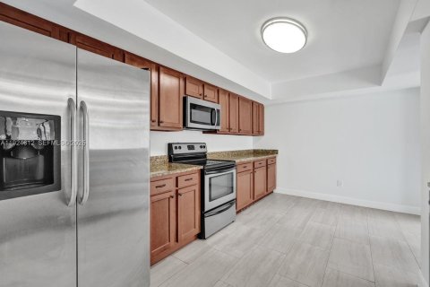 House in Hypoluxo, Florida 2 bedrooms, 146.88 sq.m. № 1985879 - photo 28