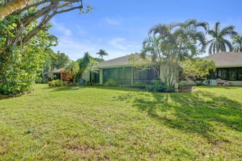 House in Hypoluxo, Florida 2 bedrooms, 146.88 sq.m. № 1985879 - photo 11