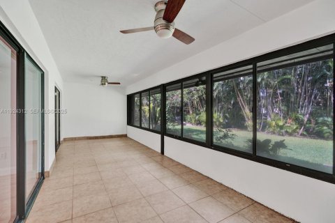 House in Hypoluxo, Florida 2 bedrooms, 146.88 sq.m. № 1985879 - photo 30
