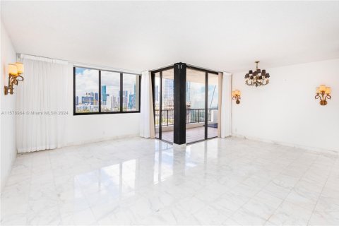 Condominio en venta en Miami, Florida, 1 dormitorio, 96.8 m2 № 1705408 - foto 2