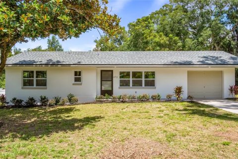 House in Clermont, Florida 3 bedrooms, 139.17 sq.m. № 1884703 - photo 1