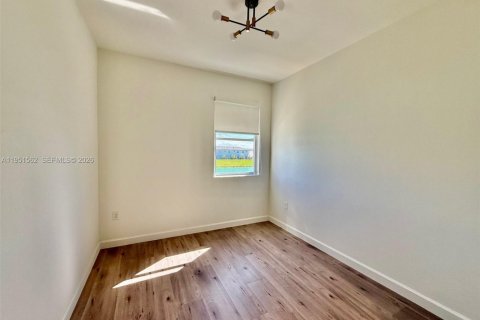 Touwnhouse à louer à Homestead, Floride: 4 chambres, 169.08 m2 № 2006260 - photo 25