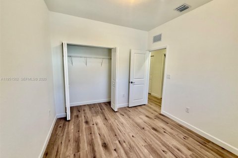 Touwnhouse à louer à Homestead, Floride: 4 chambres, 169.08 m2 № 2006260 - photo 28