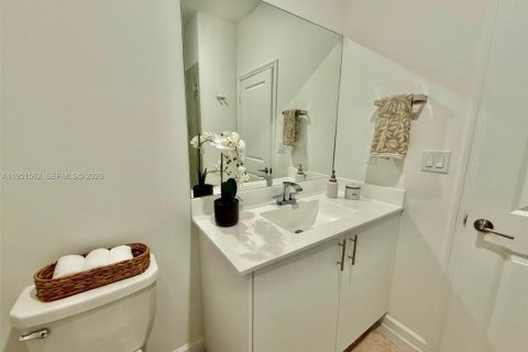 Touwnhouse à louer à Homestead, Floride: 4 chambres, 169.08 m2 № 2006260 - photo 30