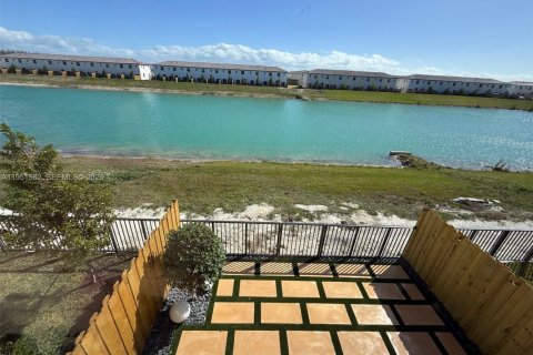 Touwnhouse à louer à Homestead, Floride: 4 chambres, 169.08 m2 № 2006260 - photo 21