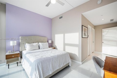 Снять в аренду кондоминиум в Майами, Флорида 2 спальни, 139.17м2, № 2005905 - фото 16