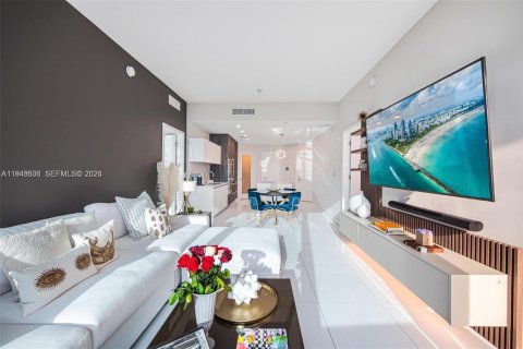 Снять в аренду кондоминиум в Майами, Флорида 2 спальни, 139.17м2, № 2005905 - фото 11