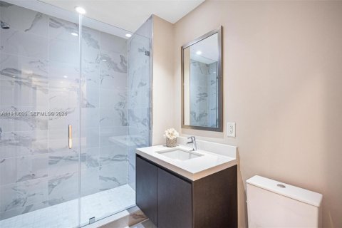 Снять в аренду кондоминиум в Майами, Флорида 2 спальни, 139.17м2, № 2005905 - фото 27