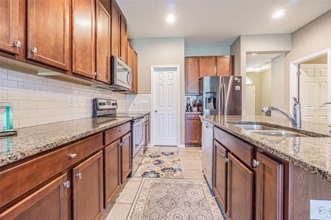 Villa ou maison à vendre à Lutz, Floride: 3 chambres, 190.08 m2 № 2148302 - photo 8