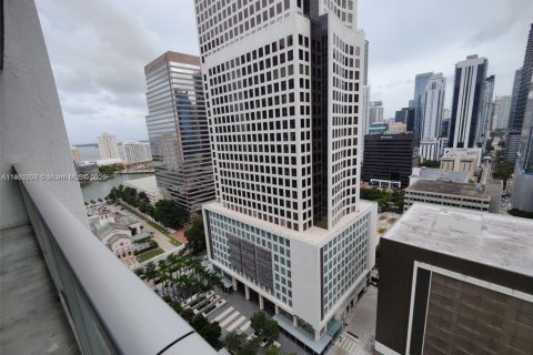 Condo in Miami, Florida, 1 bedroom  № 1956030 - photo 8