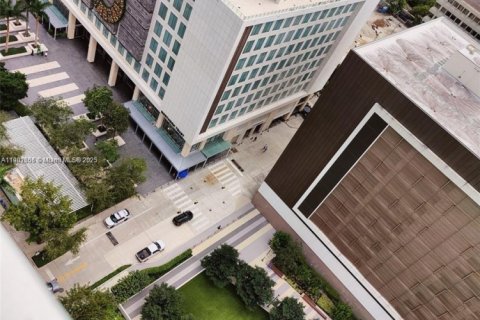 Condo in Miami, Florida, 1 bedroom  № 1956030 - photo 26