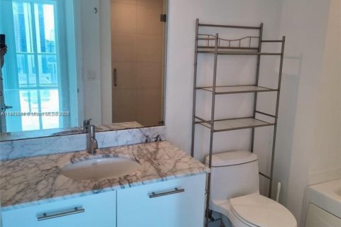 Condo in Miami, Florida, 1 bedroom  № 1956030 - photo 20