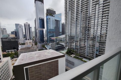 Condo in Miami, Florida, 1 bedroom  № 1956030 - photo 10
