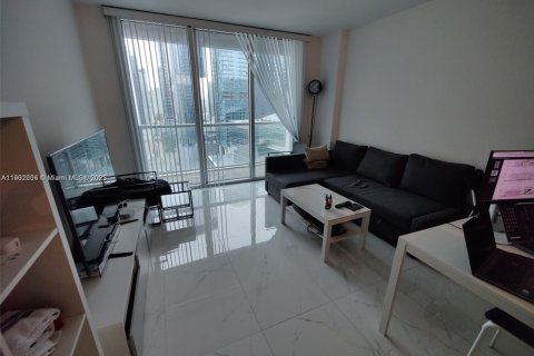 Condo in Miami, Florida, 1 bedroom  № 1956030 - photo 6