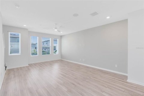 Touwnhouse à louer à Orlando, Floride: 3 chambres, 187.29 m2 № 2148220 - photo 7