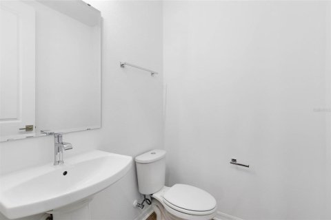 Touwnhouse à louer à Orlando, Floride: 3 chambres, 187.29 m2 № 2148220 - photo 13