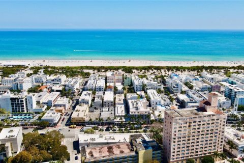 Condo in Miami Beach, Florida № 2041169 - photo 8