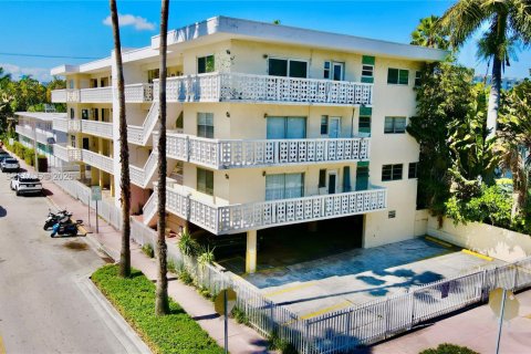 Studio in the Condo in Miami Beach, Florida № 2041169