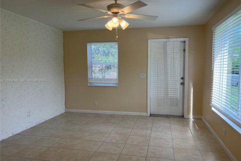 Villa ou maison à louer à Davie, Floride: 2 chambres № 2343196 - photo 3