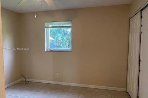 Villa ou maison à louer à Davie, Floride: 2 chambres № 2343196 - photo 5