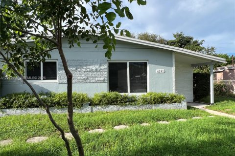 Villa ou maison à Davie, Floride 2 chambres № 2343196